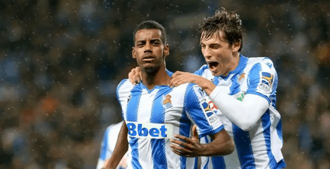 扮演关键角 扮演关键角