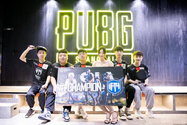 不断完善 不断完善