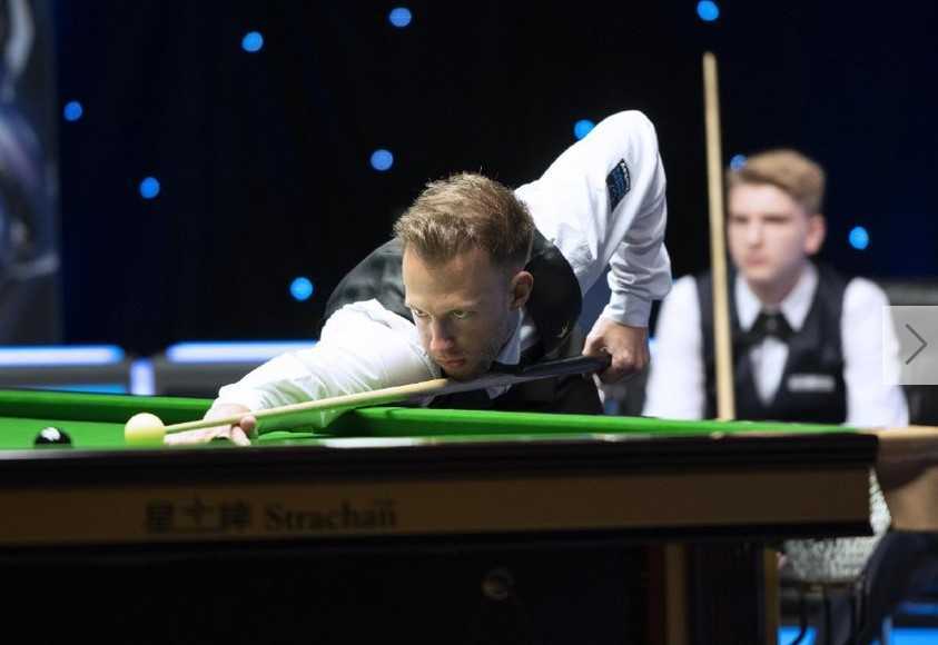 努力在篮下 努力在篮下