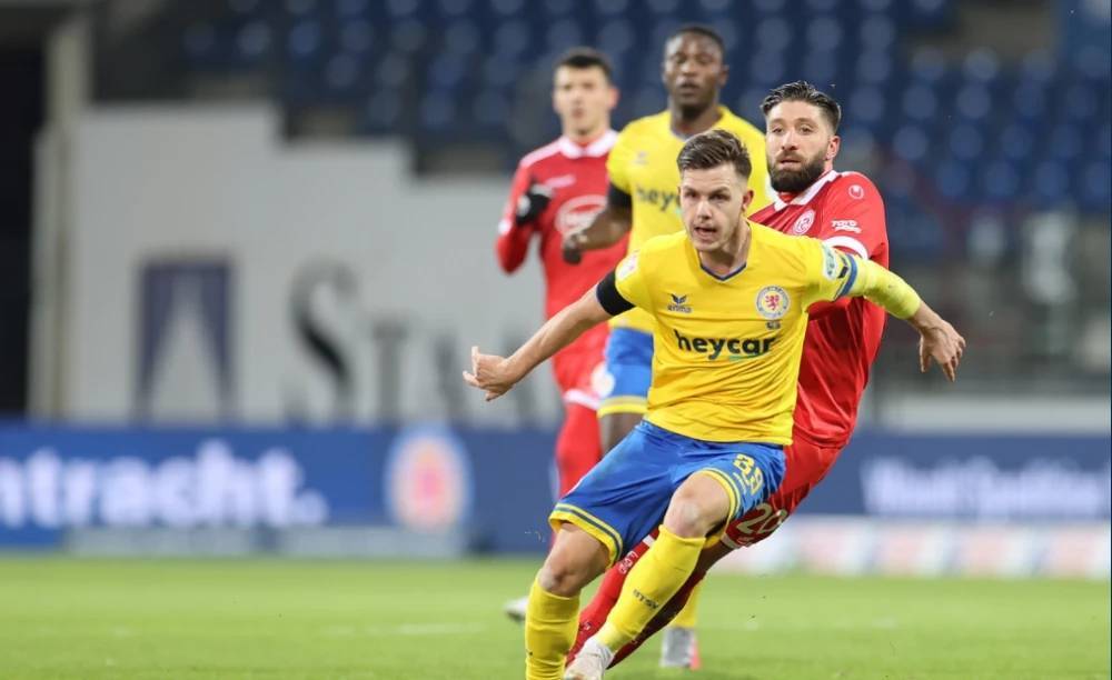 引进11名 引进11名